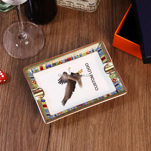 Tamaño personalizado Logo Diseño Rectángulo de lujo Lámina de oro Dos ranuras Porcelana Cerámica Cigarro Cenicero - Product Image 4