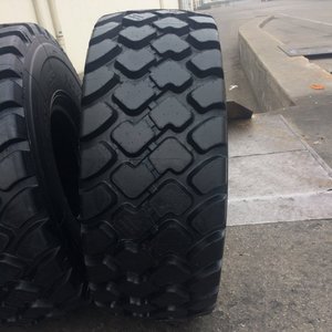 ยางรถบรรทุกขนาด 26.5R25 สำหรับเครื่องจักรก่อสร้าง ทนทานต่อการสึกหรอ แบบกึ่งแข็ง สำหรับรถตักและรถยก - Product Image 3