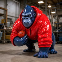 Sculpture de gorille de basket en résine personnalisée, grande statue d'animal de dessin animé, résistante à la corrosion, couleurs et logo personnalisables pour le commerce