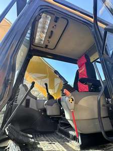 Excavadora sobre orugas Komatsu PC300 usada, peso operativo de 30 toneladas con motor, caja de cambios y engranajes a la venta a bajo precio - Product Image 3