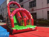 Glissière gonflable colorée de thème de clown rouge pour le château de rebond de terrains de jeux avec la conception drôle de clown pour le divertissement des enfants