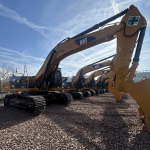 Excavadora CAT 336D 36T para Trabajos de Excavación de Tuberías de Petróleo y Gas y Despeje de Vías de Acceso - Product Image 1