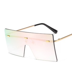 2020 mode Femmes Noir Surdimensionné Lunettes De Soleil Carrées Sans Monture Lunettes Grand Cadre Lunettes de Soleil UV400 - Product Image 4
