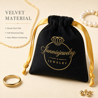 Pochette de rangement pour bijoux en velours noir avec cordon de serrage, logo personnalisé imprimé, sac anti-poussière en velours doux pour emballage de dés cadeaux