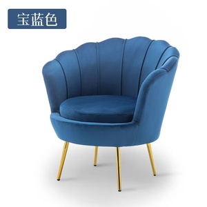 Sofá de Espera Personalizado, Duradero, Moderno y Minimalista, de Tres Plazas, con Reposabrazos de Cuero, para Barberías, Salones de Belleza y Clínicas - Product Image 4