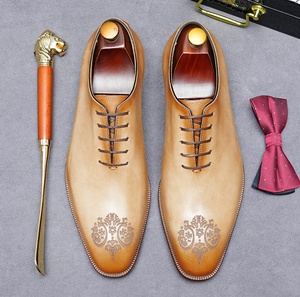 รองเท้าอ็อกซ์ฟอร์ดสไตล์วินเทจสำหรับผู้ชาย หนังแท้ ปิดหัวแบบสวม พื้นเรียบ กันลื่น กันน้ำ ลายดอกไม้ เหมาะสำหรับงานแต่งงาน - Product Image 4