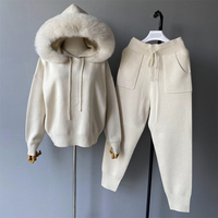 Ensemble Pull et Pantalon Tricoté à Capuche Deux Pièces Luxe avec Col en Vraie Fourrure de Renard Doux, Vente en Gros, Ensemble Pull en Laine Personnalisé Automne pour Femme