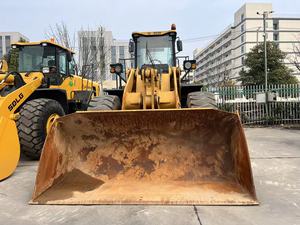 Chargeuse sur pneus d'occasion SEM 656D de 17 tonnes pour le nivellement des pâturages, tâches lourdes à réponse rapide - Product Image 4