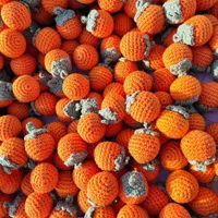 Pendentif en coton crocheté couleur kaki, porte-clés en forme de fruit doux tissé à la main, breloque pour sac, cadeau d'anniversaire pour ami, décoration de la maison