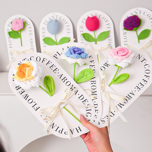 Handgemaakte Gehaakte Supermarkt Cadeau Boeket Hoge Kwaliteit Afgewerkte Roos Voor Ouderen Leraren Valentines & Easter Groothandel - Product Image 2