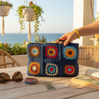 Tas Clutch Rajut Granny Square Biru Dongker Buatan Tangan Custom, Motif Bunga, Ritsleting, Mode Musim Panas, Bohemian, Ramah Lingkungan