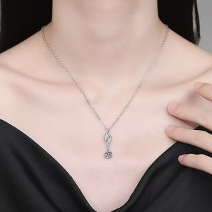Collana con Pendente in Argento 925 e Moissanite, Design Elegante e Scintillante, Vendita all'Ingrosso per Rivenditori e <span class=keywords><strong>Distributori</strong></span> - Product Image 3