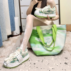 Zapatos de hombre 2025 Guangzhou - Estilo Small Fragrant con suela gruesa, que aumentan la altura, modernos, para caminar, para parejas - Product Image 4