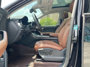<span class=keywords><strong>Audi</strong></span> <span class=keywords><strong>Q7</strong></span> 55 TFSI quattro <span class=keywords><strong>S</strong></span> <span class=keywords><strong>line</strong></span> Sport Trim <span class=keywords><strong>2020</strong></span> - Product Image 5