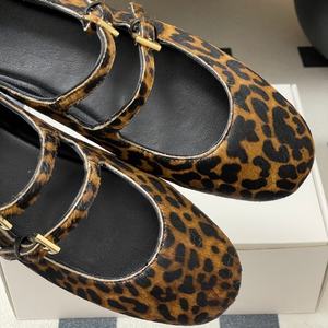 Nuevas Sandalias Planas de Mujer con Estampado de Leopardo, Elegantes Zapatos de Ballet con Correa y Tacón Bajo de 3cm, Colección Otoño-Invierno 2026 - Product Image 3