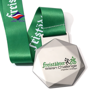 LZY 20 Jahre Maßgefertigte Weiche Emaille Gold Silber Marathon-Medaille Schwimm-Finisher Sportmedaillen Hersteller Kostenloses Design