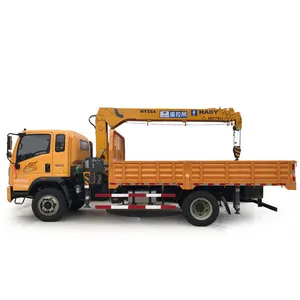 China 5ton flatbed crane truck dongfeng howo 4*2 chassis telescopic straight booms crane