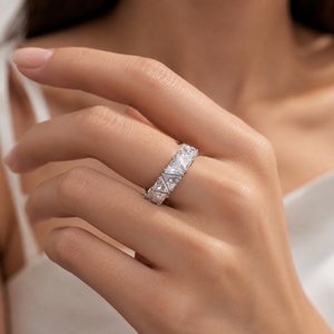 Anello di Lusso per Donne, Design Elegante, Accessorio da Dito per Uso Quotidiano - Product Image 4