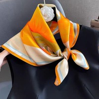 Foulard carré en soie imprimé numérique personnalisé, bandana sportif, accessoire de mode respirant pour toutes les saisons, idéal pour mariage