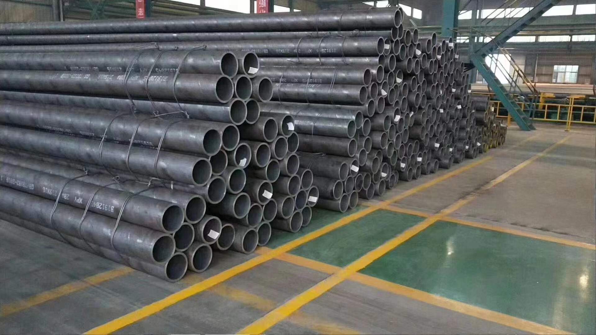 A333 GR6 50MM Alloy Fluid Steel Pipe GB8163 Seamless Steel Tube