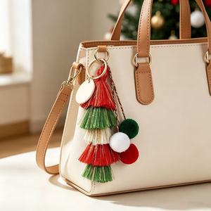 Gantungan Kunci Rumbai Natal Bertingkat, Aksesoris Tas Rumbai Merah Hijau Emas Benang Metalik, Cincin Kunci, Hadiah Grosir, Custom Logo - Product Image 2