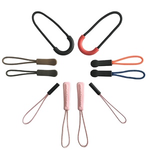 Bán buôn chuyên nghiệp tùy chỉnh dây kéo puller thẻ trượt tinh tế màu nhựa chuỗi và dây thừng - Product Image 1