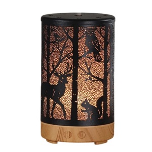 Diffuseur d'arômes au design animalier forestier, humidificateur ultrasonique 0,5 L, base en bois, purificateur d'air de bureau - Product Image 1