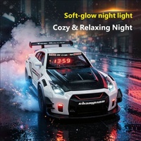 Réveil en forme de voiture de course pour la décoration de chambre, corps en alliage avec son de moteur et affichage LED, réveil miroir