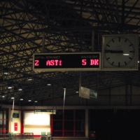 Sistema de Información para Pasajeros en Salas de Espera de Estaciones de Tren, Pantalla LED de Alta Luminosidad, Estado de Tren en Tiempo Real, Personalización OEM