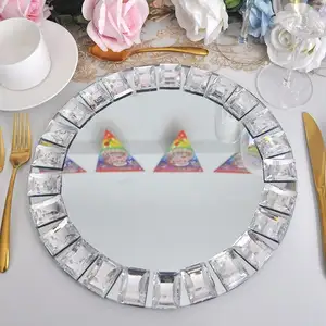 Assiettes de chargeur élégantes rondes en verre transparent de 13 pouces avec de gros diamants, plaque de miroir en cristal pour décoration d'événements de mariage haut de gamme