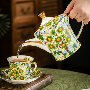 Ensemble de tasses à thé en porcelaine avec bordure dorée personnalisée, théière et tasses décoratives, théière en céramique de luxe avec tasse et soucoupe - Product Image 5