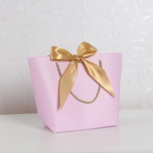 Bolsa de Regalo Personalizada, Bolsas de Papel Kraft Blancas y Rosas, Bolsas de Regalo Personalizadas con Logotipo de Marca - Product Image 3