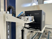 Centre de traitement intégré CNC 6500 mm pour la découpe, le perçage et le fraisage de profilés en aluminium pour la fabrication de fenêtres et de portes en aluminium
