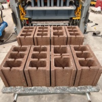 Machine automatique de fabrication de briques non cuites à partir de gangue de charbon, cendres, ciment et sable pour blocs emboîtables en Tanzanie