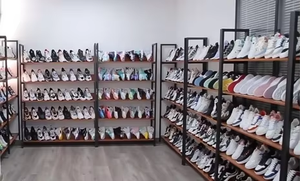 2025 zapatos deportivos profesionales entrenamiento al aire libre botas de fútbol/tacos para niños botas de fútbol en tamaños FG/TF - Product Image 6