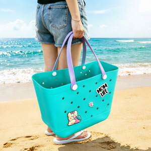 Sac de plage en EVA, sac fourre-tout en caoutchouc imperméable, grande capacité, lavable, anti-sable, sac de plage personnalisé OEM, sac de voyage perforé pour la piscine - Product Image 1