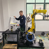 Robot de soudage laser industriel à six axes XARP, équipement de soudage laser automatique à haute efficacité pour pièces métalliques