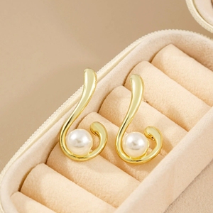 La fibbia dell'orecchio di perla <span class=keywords><strong>d</strong></span>'<span class=keywords><strong>acqua</strong></span> <span class=keywords><strong>dolce</strong></span> presenta un lusso leggero e <span class=keywords><strong>orecchini</strong></span> da donna di nicchia N800218 - Product Image 5