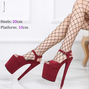 Chaussures de <span class=keywords><strong>pole</strong></span> <span class=keywords><strong>dance</strong></span> à <span class=keywords><strong>plateforme</strong></span> en daim rouge de 20 cm, talons aiguilles, sandales à boucle pour femmes, talons extrêmement hauts pour les spectacles sur scène, les boîtes de nuit - Product Image 1