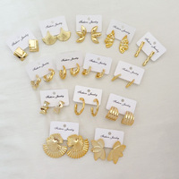 1 Paire de Boucles d'Oreilles Clous Élégantes et Délicates en Acier Inoxydable 304 Plaqué Or 18K, Motifs Pentagramme, Étoile, Cœur et Nœud, pour Femme, Idéal Cadeau