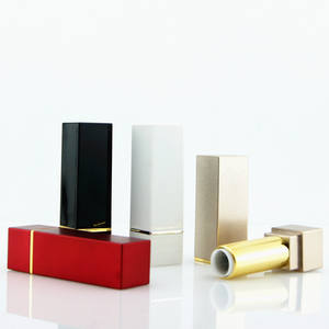 หลอดใส่ลิปสติกพลาสติกทรงเหลี่ยม ความจุ 3 กรัม ผิวเคลือบเงา พิมพ์ลายบนตัวหลอด บรรจุภัณฑ์เครื่องสำอางแบบเปล่า อุปกรณ์แต่งหน้า <span class=keywords><strong>IBK</strong></span> - Product Image 1