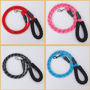 Característica acolchada, patrón sólido lavable, diseño reflectante a prueba de explosiones, cuerda de tracción para caminar para perros de nailon, correa para perros - Product Image 6