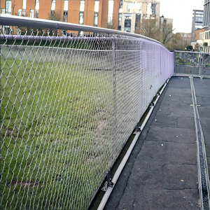 Paneles de valla de metal <span class=keywords><strong>para</strong></span> exteriores modernos, puertas de entrada de malla de alambre fácilmente ensambladas <span class=keywords><strong>para</strong></span> <span class=keywords><strong>balcones</strong></span> de seguridad del hogar y uso de enrejado - Product Image 2
