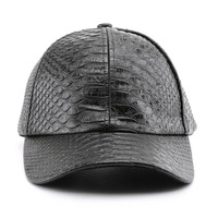 Vente en gros Chapeau Homme Automne Hiver Peau de Serpent vierge Cuir Luxe Logo Casquette Personnalisé Sports de Plein Air Voyage Casquettes de Baseball