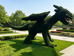 Sculpture de dragon artificiel en herbe, grande statue animale pour aménagement paysager extérieur, parcs d'attractions et décoration de terrasses - Product Image 1