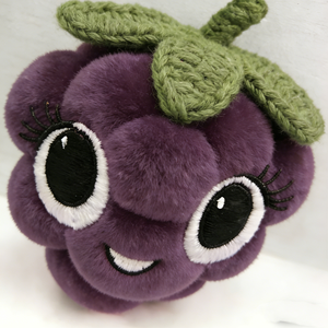 Peluche de uva morada con textura de burbujas, grandes ojos bordados con largas pestañas negras - Product Image 6