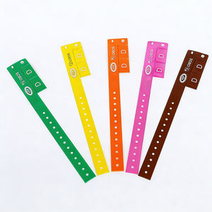 Pulseras de Identificación Personalizadas con Códigos Desprendibles, Pulseras de PVC para Hotel, Pulseras de Vinilo Plástico para Eventos - Product Image 1