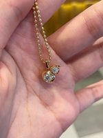 Pendentif de collier en forme de gourde avec diamant principal de 50 points, cultivé en laboratoire, rond, or jaune 18 carats, clarté VVS, double diamant bicolore