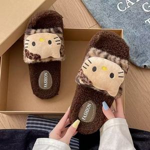 Chaussons en peluche pour femmes, motif léopard mignon, antidérapants à semelle épaisse pour intérieur et extérieur, printemps - Product Image 4