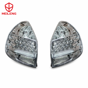 Suministro OEM: Luces traseras LED y halógenas mejoradas para Honda Fit Jazz GD1 GD3 2003-2008, compatibles con la parte trasera izquierda y derecha, tintadas ahumadas, transparentes y rojas. - Product Image 3